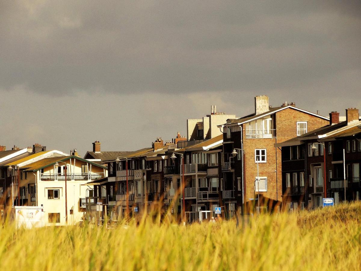 Beachhouse Anna, 1 Minute Walk To The Beach And Centre Of Katwijk, Free Private Parking Next To The House ! Katwijk aan Zee Esterno foto