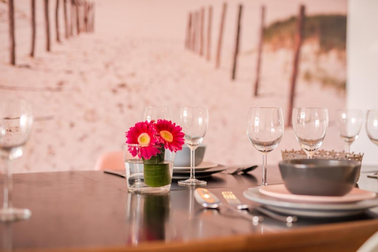 Beachhouse Anna, 1 Minute Walk To The Beach And Centre Of Katwijk, Free Private Parking Next To The House ! Katwijk aan Zee Esterno foto